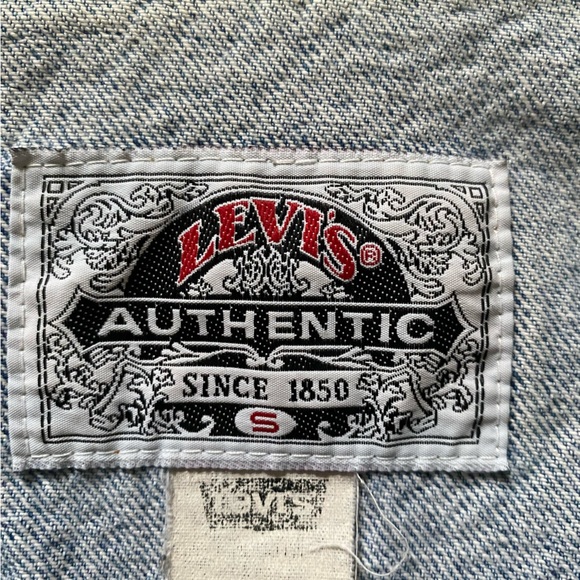 Levi's Denim Vest - Picture 2 of 7